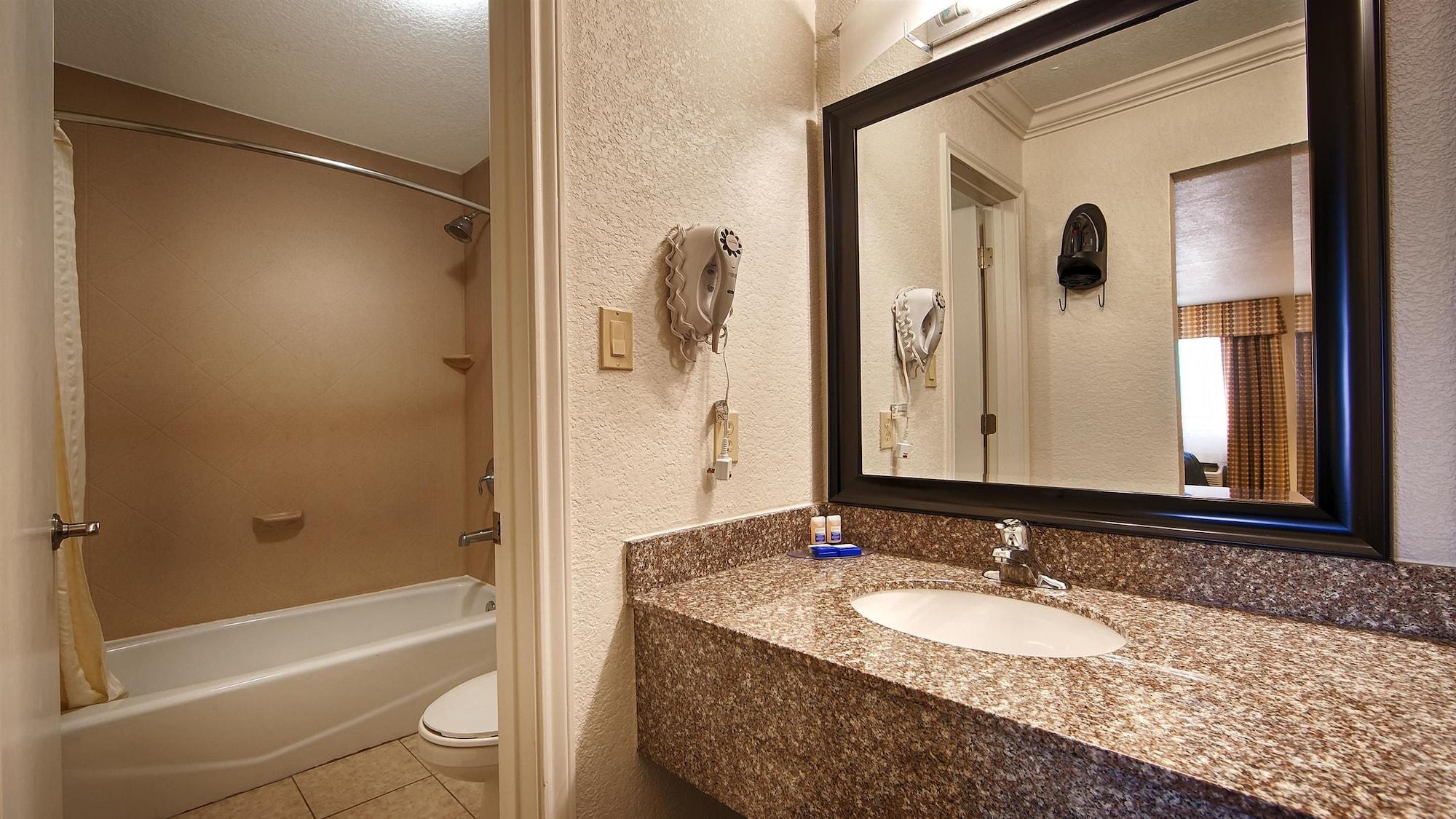 Americas Best Value Inn Кінґсвілл Екстер'єр фото